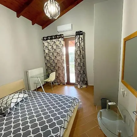 Apartment Cozy Kathiana